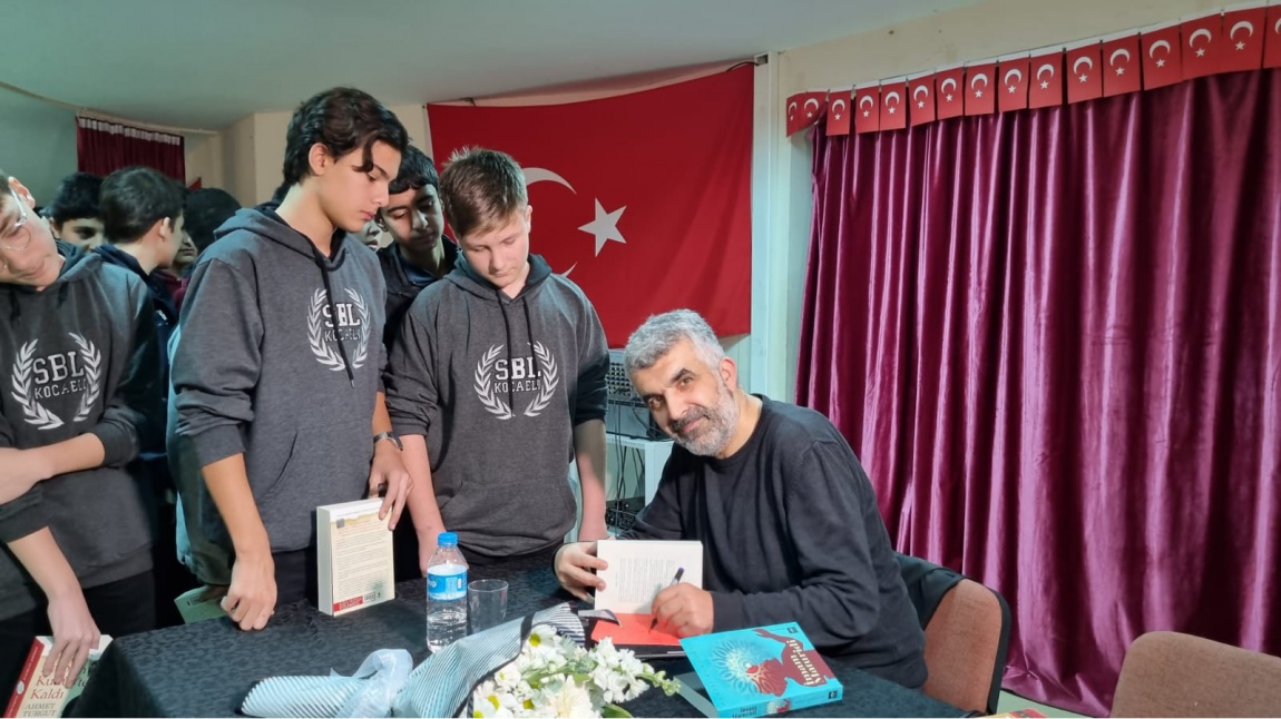 Konuğumuz Yazar Ahmet Turgut