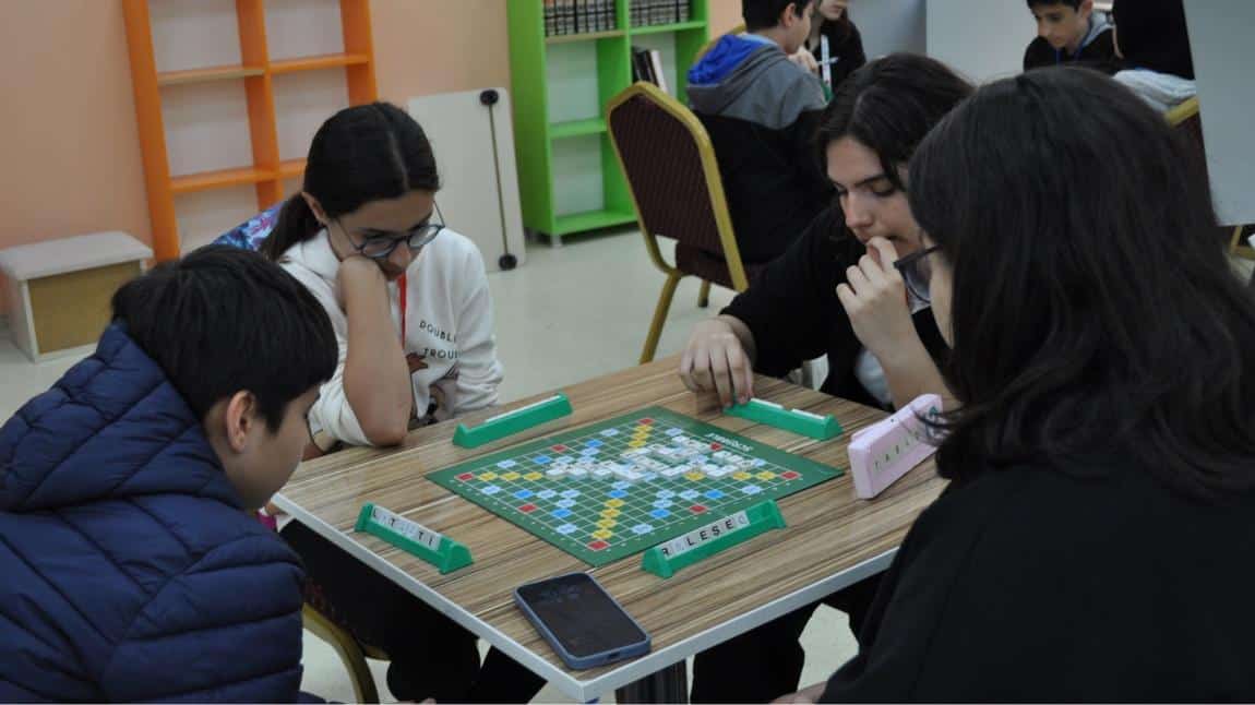 Başgil Scrabble 24